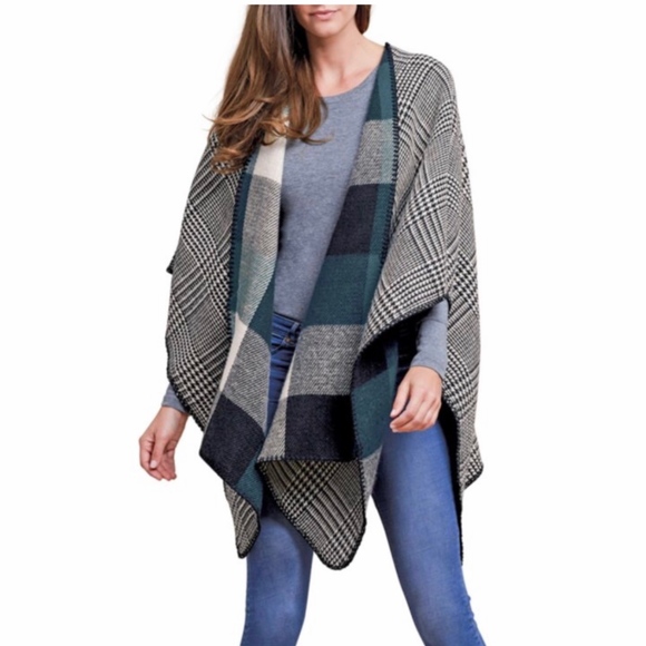 Woolrich Sweaters - Woolrich Reversible Blanket Wrap NWT